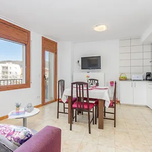 Apart-rent Av Rhode 2º 2007 Appartement Roses